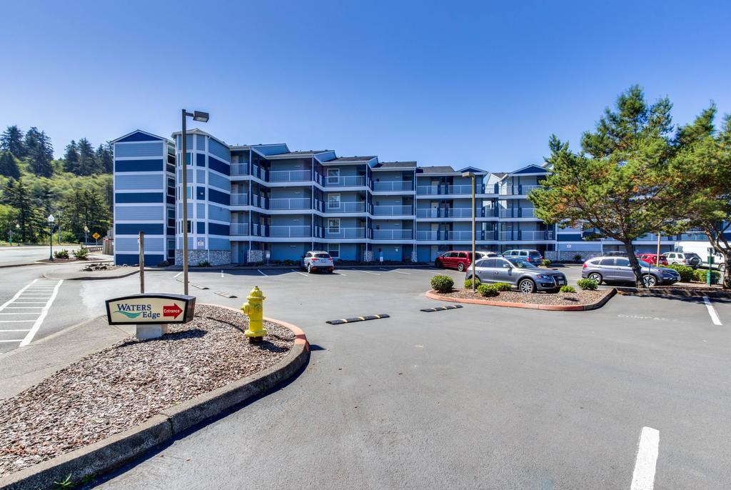 Waters Edge Apartment Salishan Beach ภายนอก รูปภาพ